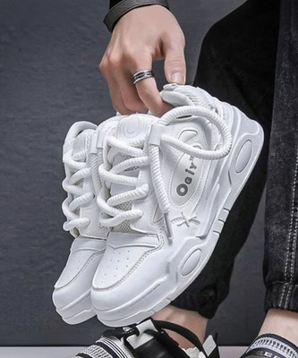 kardam&sons CCICACO luxury fashionable Stylish Light Weight Sneakers Sneakers For Men(White , 9)