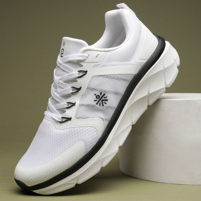 Cult Flint Running Shoes Enhanced Cushioning Enhanced Grip Lightweight High Traction Running Shoes For Men(White, Black , 9)