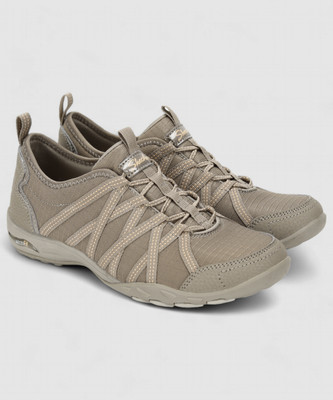 Skechers ARCH FIT COMFY-PARADISE FOUND Sneakers For Women(Grey , 3)