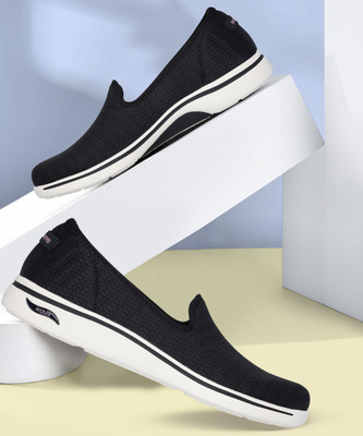 Skechers ARCH FIT UPLIFT Casual Sneakers for Womens, Black White- 136579-BKW Sneakers For Women(Black , 2)