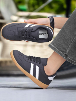 BLANCCY BLANCCY Sneakers For Women(Black , 6)