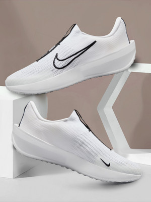 NIKE Interact Run EasyOn Running Shoes For Men(White , 10)