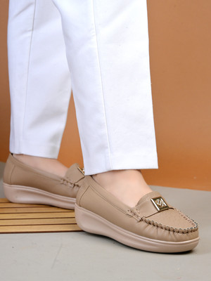 SHOETOPIA Smart Casual Stylish Footbed|Trendy |College|Daily Wear Loafers For Girls Loafers For Women(Tan , 4)