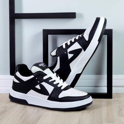 ROASTER Light weight classy sneakers shoes for men Sneakers For Men(Black , 8)