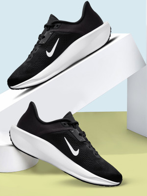 NIKE Quest 6 Running Shoes For Men(Black , 6.5)