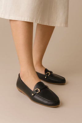 GLEMATOZ Stylish & Casual Golden Metal Buckle Detailed Black Bellies For Girls Bellies For Women(Black , 6)