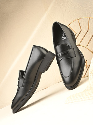 House of Pataudi Stylish Loafers for Men With Soft Sole Casual & Semi-Formal Wear Slip On For Men(Black , 6)
