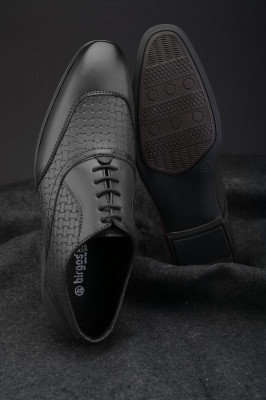 Birgos Latest Design Black Textured Formals Office Shoes Lace Up For Men(Black , 9)