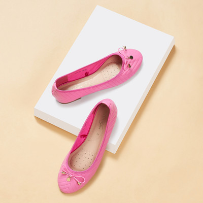 Forever Glam By Pantaloons Bellies For Women(Pink , 7)