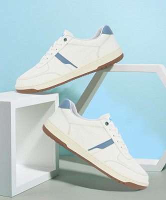 HRX by Hrithik Roshan Club Culture Sneakers For Men(White , 8)