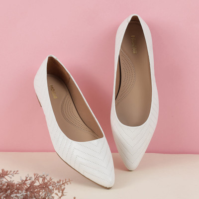 MOCHI 31-766 Bellies For Women(White , 5)