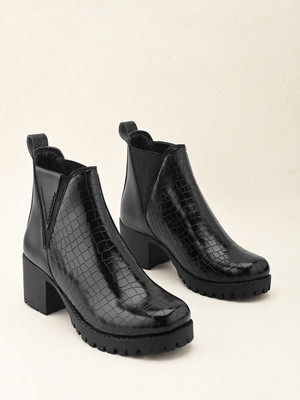 Roadster Comfortable Boots For Women(Black , 4)