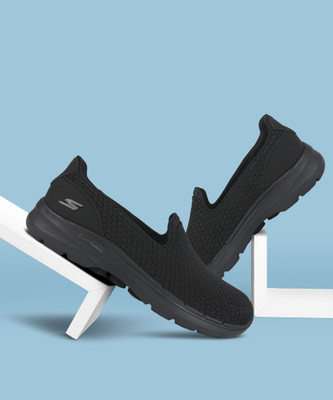 Skechers GO WALK 6 - SEA COAST Walking Shoes For Women(Black , 6)