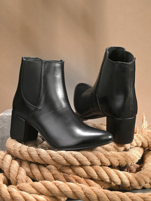 Roadster Stylish& Trendy Primium Boots For Women(Black , 4)