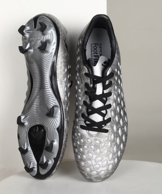 NIVIA REPTILE Football Shoes For Men(Silver, Black)