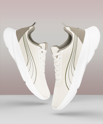 PUMA Propelix Sneakers For Men(Off White , 7)