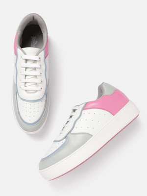 Roadster Sneakers For Women(White , 7)