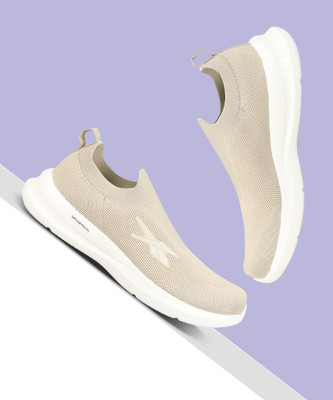REEBOK SPACEFOAM WUL STRIDE M Walking Shoes For Men(Beige , 10)