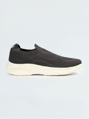 MAX Slip On For Men(Grey , 6)