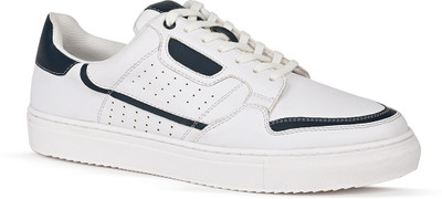 V8 by Ruosh The Aldor White & Navy Men Casual Sneaker V8 By Ruosh Sneakers For Men(Multicolor , 7)