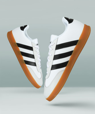 ADIDAS Flowsoft Sneaker Sneakers For Men(White , 10)