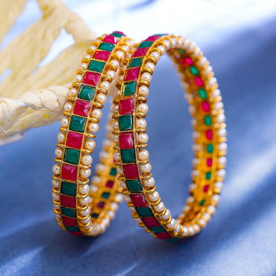 Sukkhi Alloy Gold-plated Bangle Set