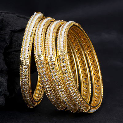 Sukkhi Brass Gold-plated Bangle Set(Pack of 4)