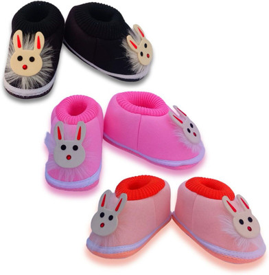 APLIX Baby Rabbit Botties Shoes 0 To 9 Month Babies Booties(Toe to Heel Length - 12 cm, Pink, Black, Orange)