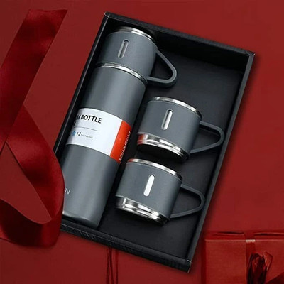 KRITI CREATION 500 ml Tritan Shaker(Pack of 1, Red)