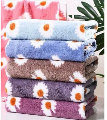 Kitchen Dish Cloths, Reusable Dish Towels, Nonstick Oil Washable Fast Drying, Super Absorbent Coral Velvet Cleaning Cloths for Cleaning Tableware, Kitchen -Pack of 2 Multicolor Napkins(2 Sheets)