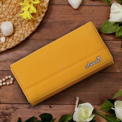 awaab Casual, Formal, Party Yellow  Clutch