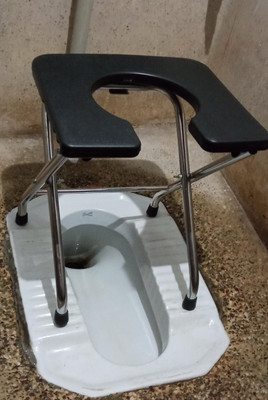 DARLIE CHROME Stool Foldable with anti skid rubber legs Commode Chair(Black)