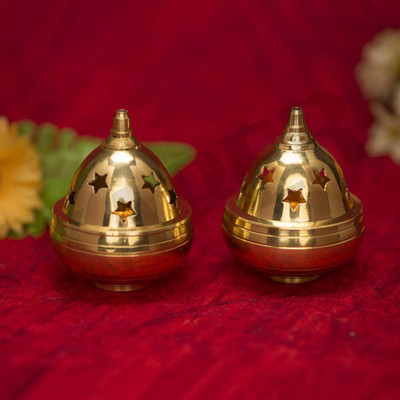 KAPER KAPER Light Up Your Diwali: Charming Brass Diya for Puja and Festive Decorations Brass (Pack of 2) Table Diya Set(Height: 3.2 inch)
