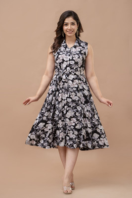 VIPY HANGER Women Floral Print A-line Kurta(Black)