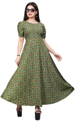 QUEUEE CREATION Women Fit and Flare Green Maxi/Full Length Dress