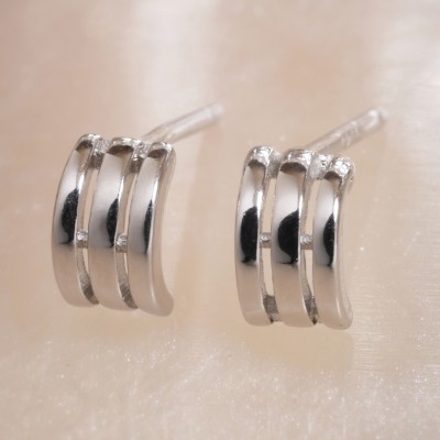 DEESSA 17D0ER00153-SW (f) Sterling Silver Stud Earring