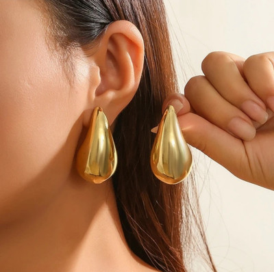 wrist wonders Waterdrop Golden Stud Copper Stud Earring