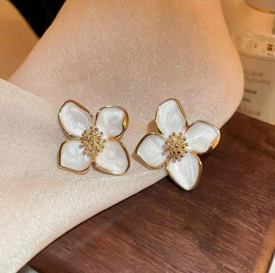 wrist wonders Enamel Delicate Flower Earrings Enamel Stud Earring