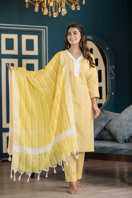 Chafi Collection Women Kurti Pant Dupatta Set