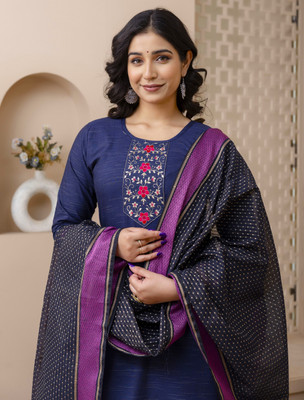 AUZAAI COLLECTION Women Kurta Pyjama Dupatta Set