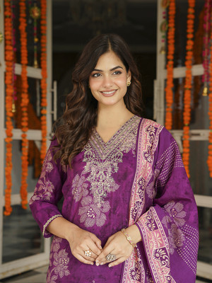 AHIKA Women Kurta Pant Dupatta Set