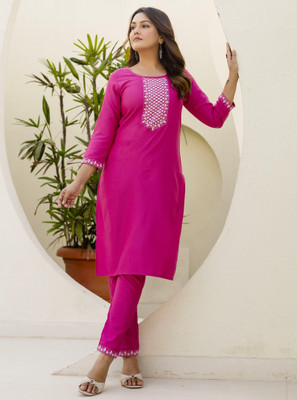 AUZAAI COLLECTION Women Kurta Pyjama Set