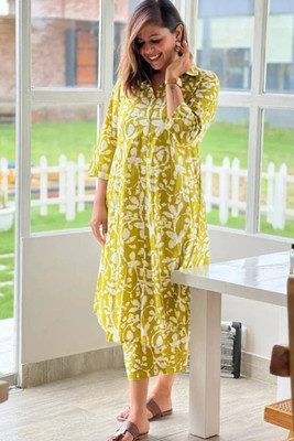 HouseOfCommon Women Kurti Pant Set
