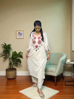 llizasboutique Women Kurta Pant Set