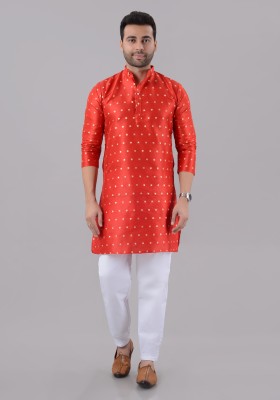 VILLAIN Men Embroidered Straight Kurta(Red)