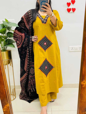 Raghuram Fashion Women Kurta Palazzo Dupatta Set