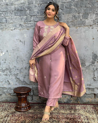 VHCLOTHES Self Design Kurta, Salwar & Dupatta Set