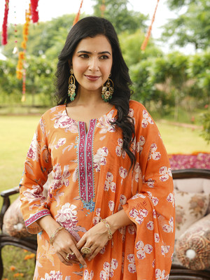 AHIKA Women Kurta Pant Dupatta Set