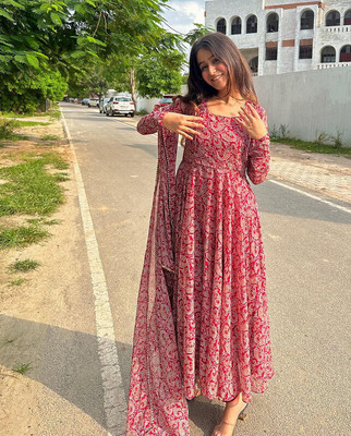 Envi Women Printed Anarkali Kurta(Maroon, White)