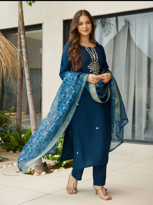 THE PRIVATE LABLE Embroidered Kurta, Trouser/Pant & Dupatta Set